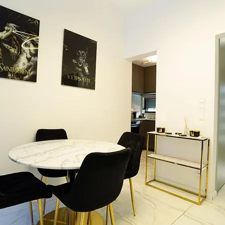 Designer Oasis 5 Star Location Hot Tub View * Budapest